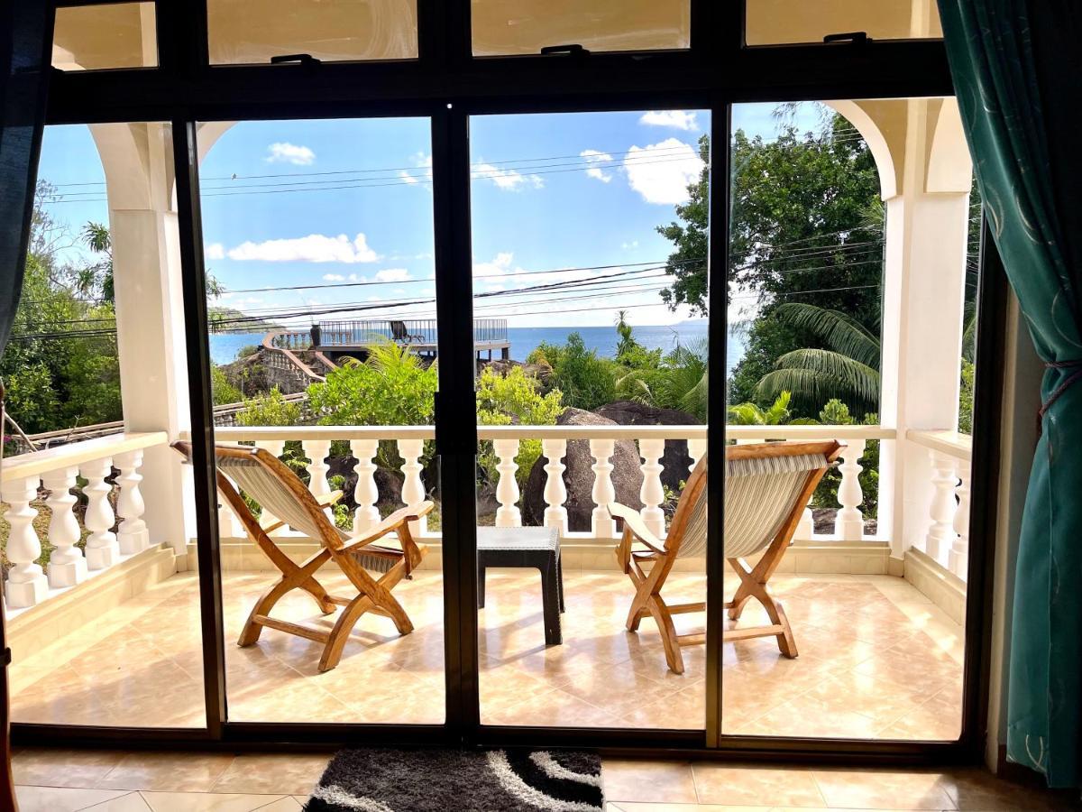 Appartement Jardin Marron à Baie Sainte-Anne Extérieur photo