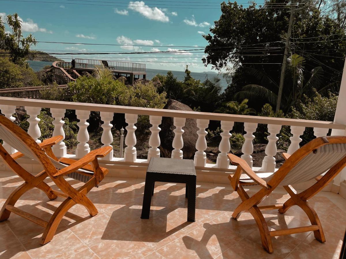 Appartement Jardin Marron à Baie Sainte-Anne Extérieur photo